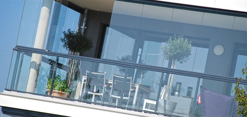 Панорамное безрамное остекление